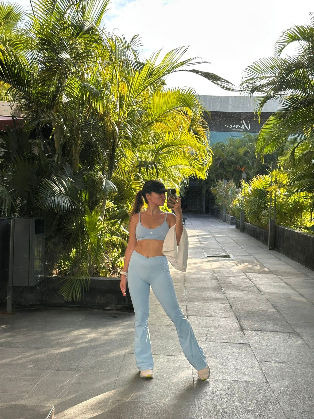 Set Acampanado Sky Blue