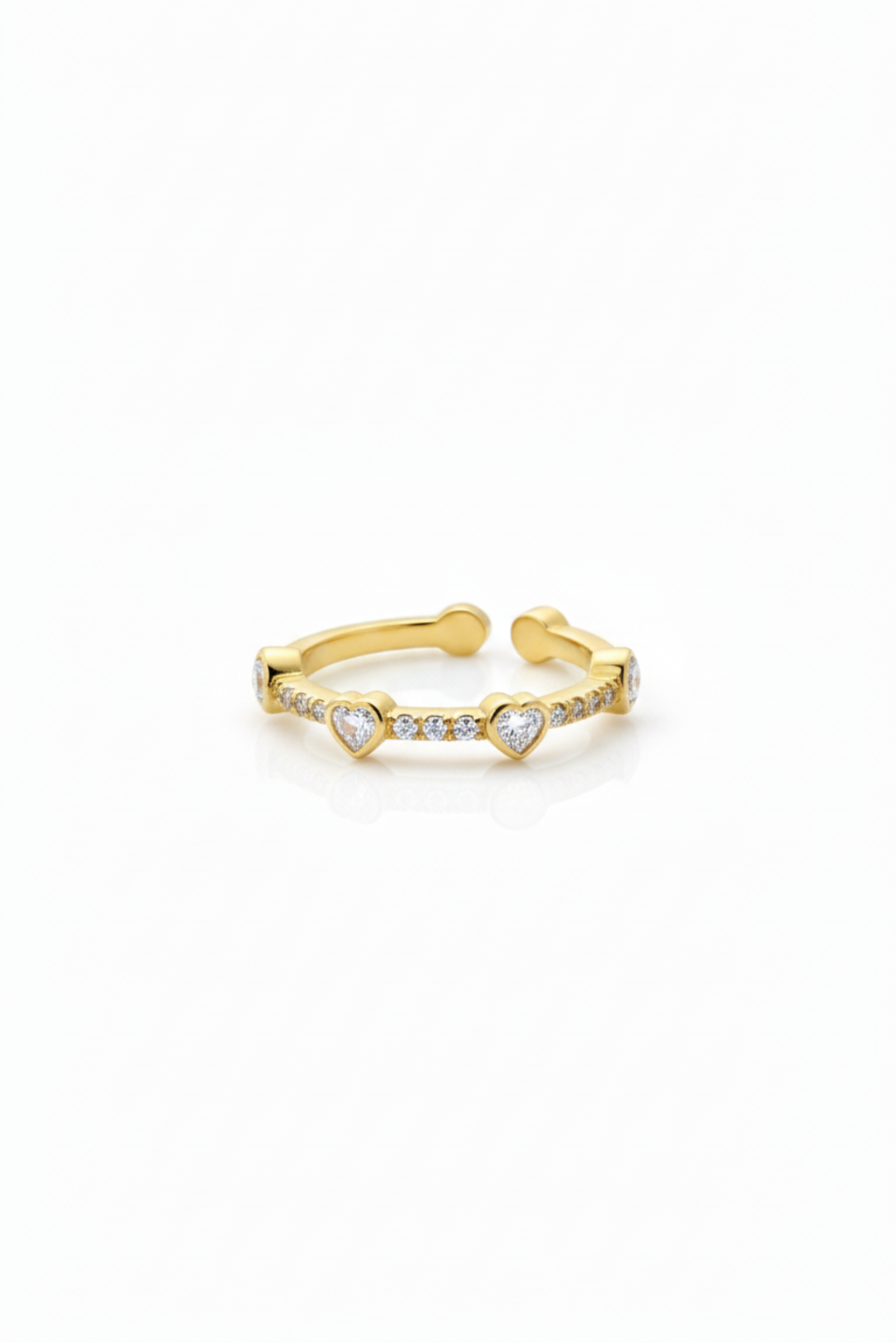 Anillo Dorado de Corazones con Brillo