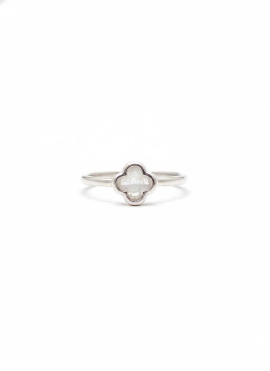 Anillo Trébol Blanco