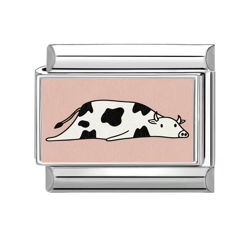 charm vaquita rosa